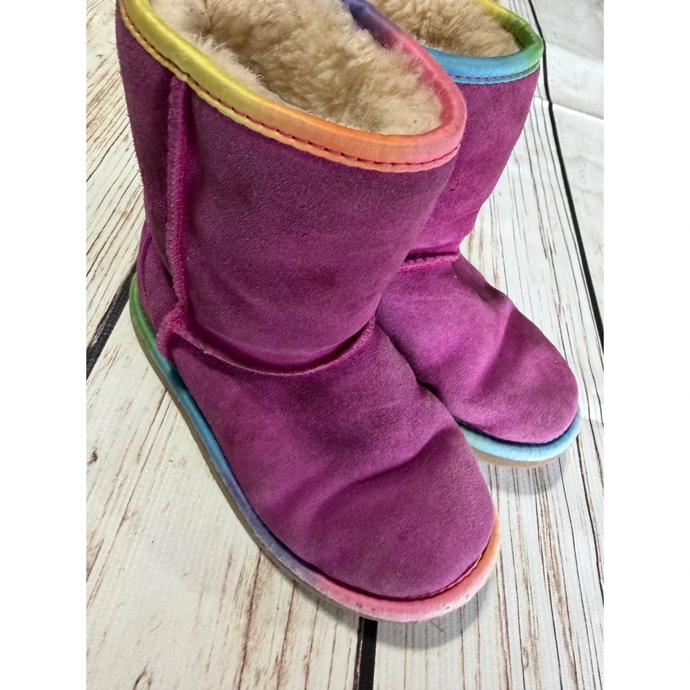 UGG Australia Kids Classic Magenta Purple Rainbow Trim Suede Shearling Boots 13